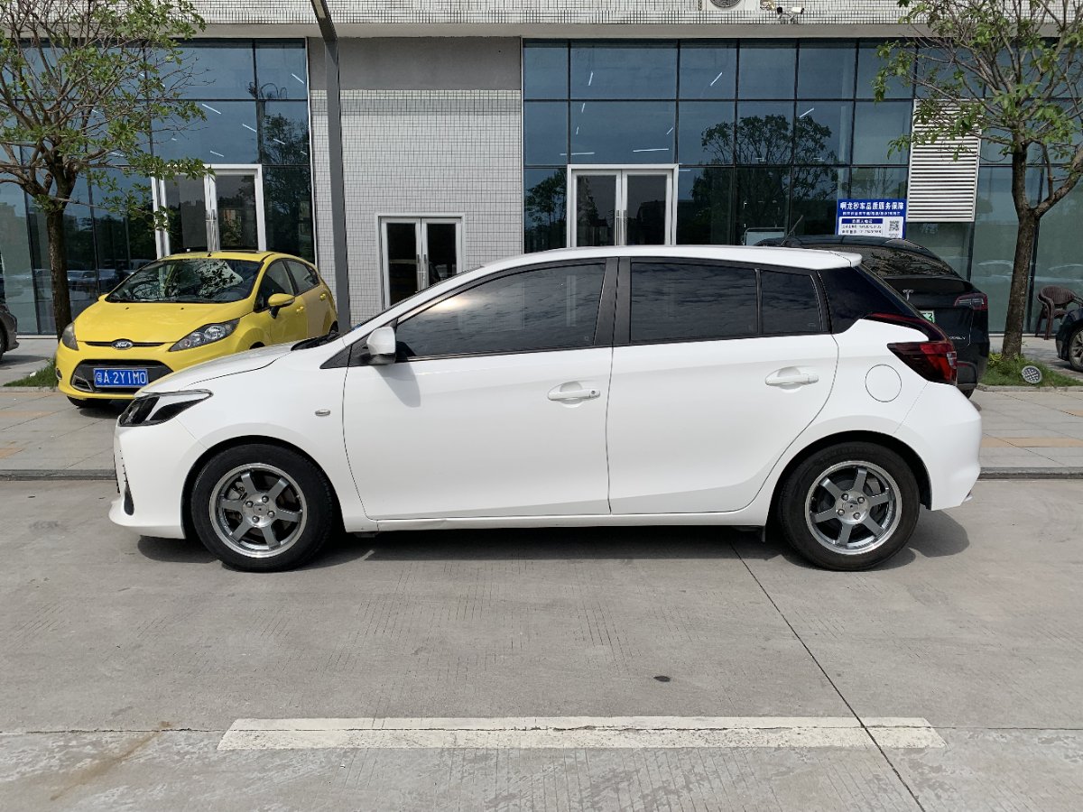 Toyota Vios 2021 изображение автомобиля #3