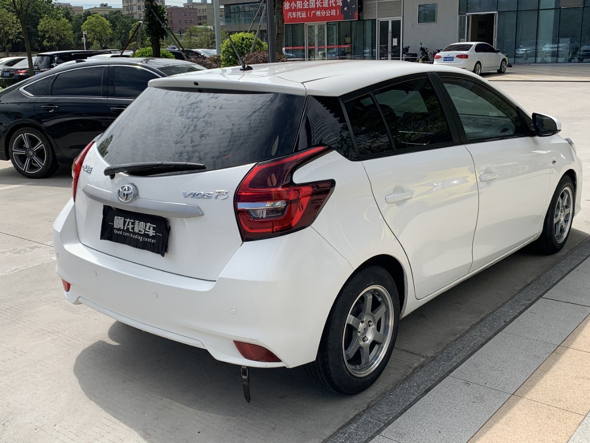 Toyota Vios 2021 изображение автомобиля #8