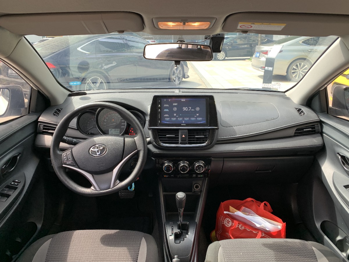 Toyota Vios 2021 изображение автомобиля #6