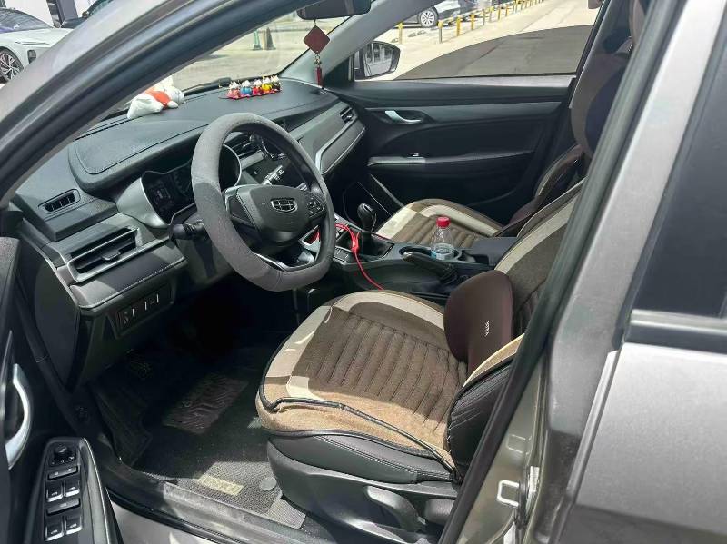 GEELY Emgrand 2021 car image #4