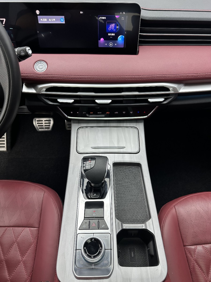 Jetour X70 PLUS 2022 #14 Jetour X70 PLUS 2022 car image #14