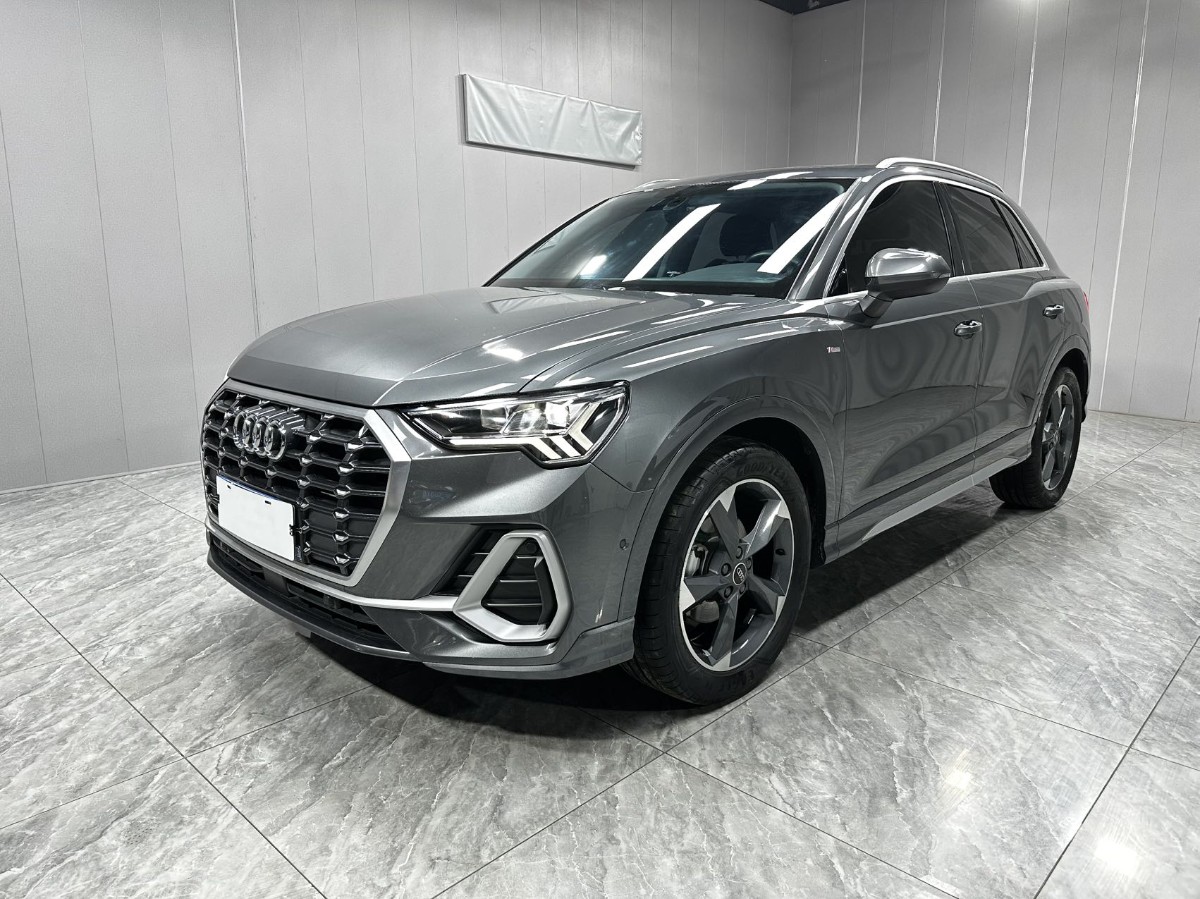 Audi Q3 2022 Audi Q3 2022 car image