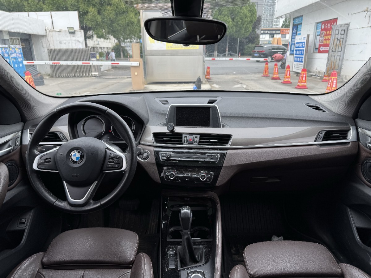 BMW X1 2019 #2 BMW X1 2019 car image #2