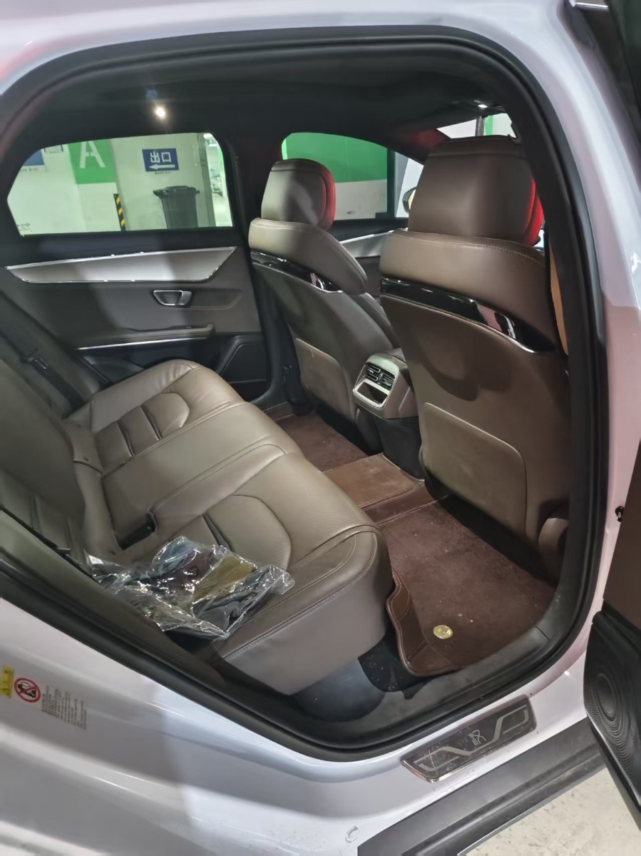 BYD Han 2021 #4 BYD Han 2021 car image #4
