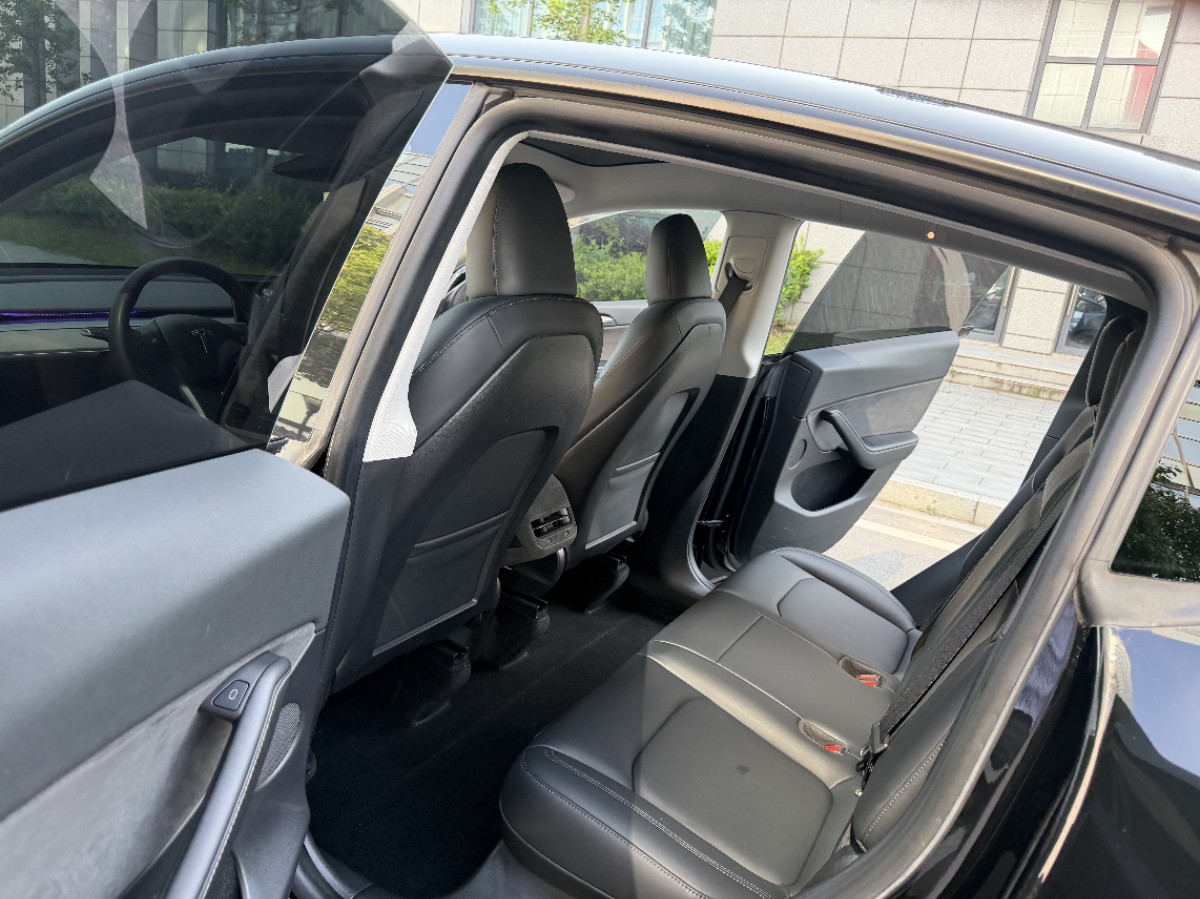 Tesla Model Y 2022 #9 Tesla Model Y 2022 car image #9