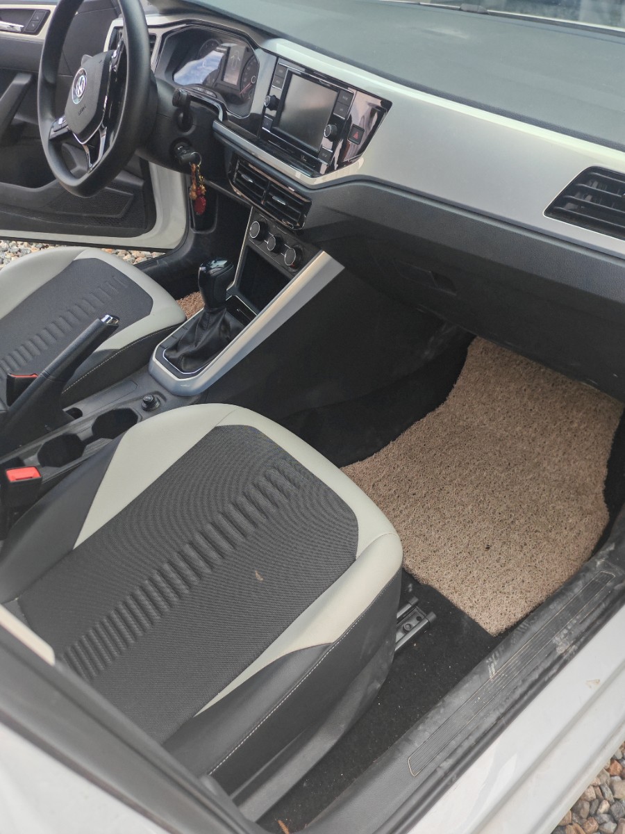 Volkswagen Polo 2020 car image #3