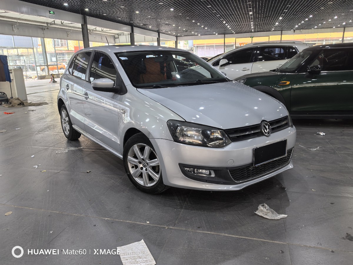 Volkswagen Polo 2011 #5 Volkswagen Polo 2011 car image #5