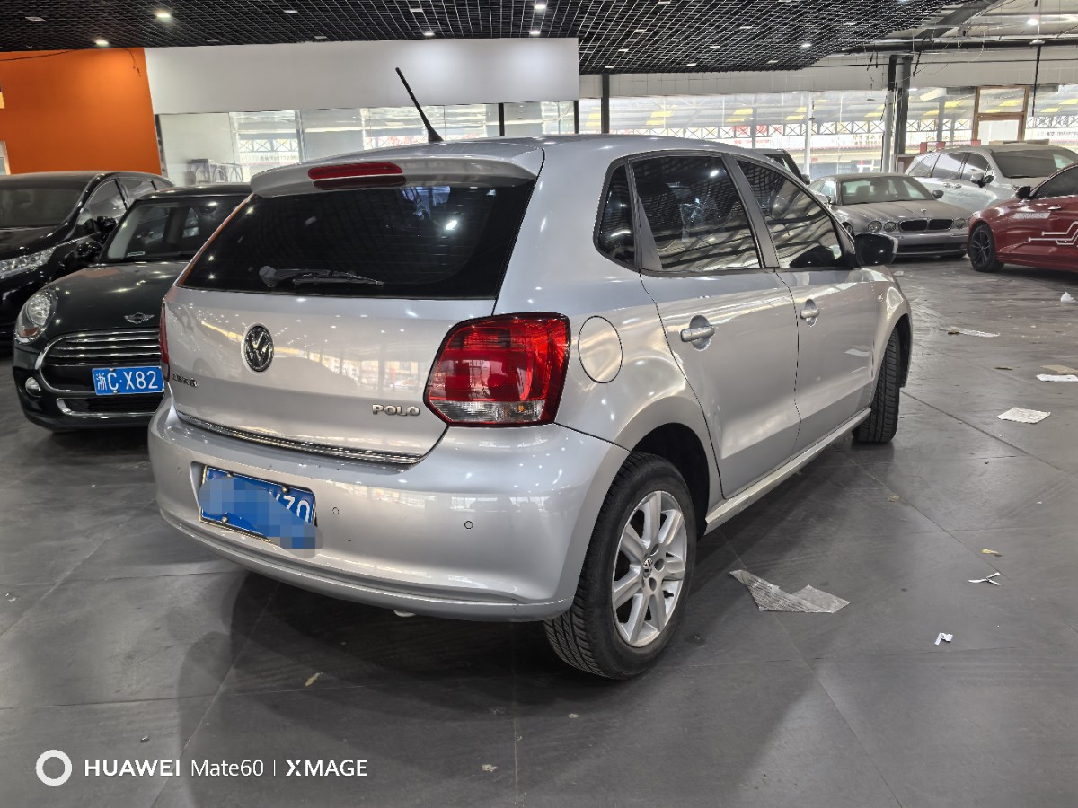 Volkswagen Polo 2011 #4 Volkswagen Polo 2011 car image #4