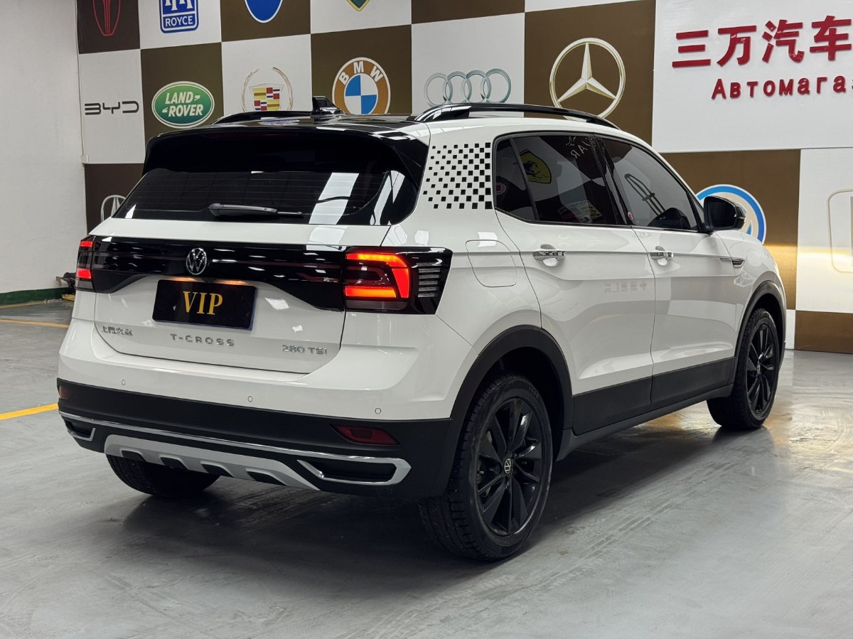 Volkswagen T-Cross 2022 car image #6