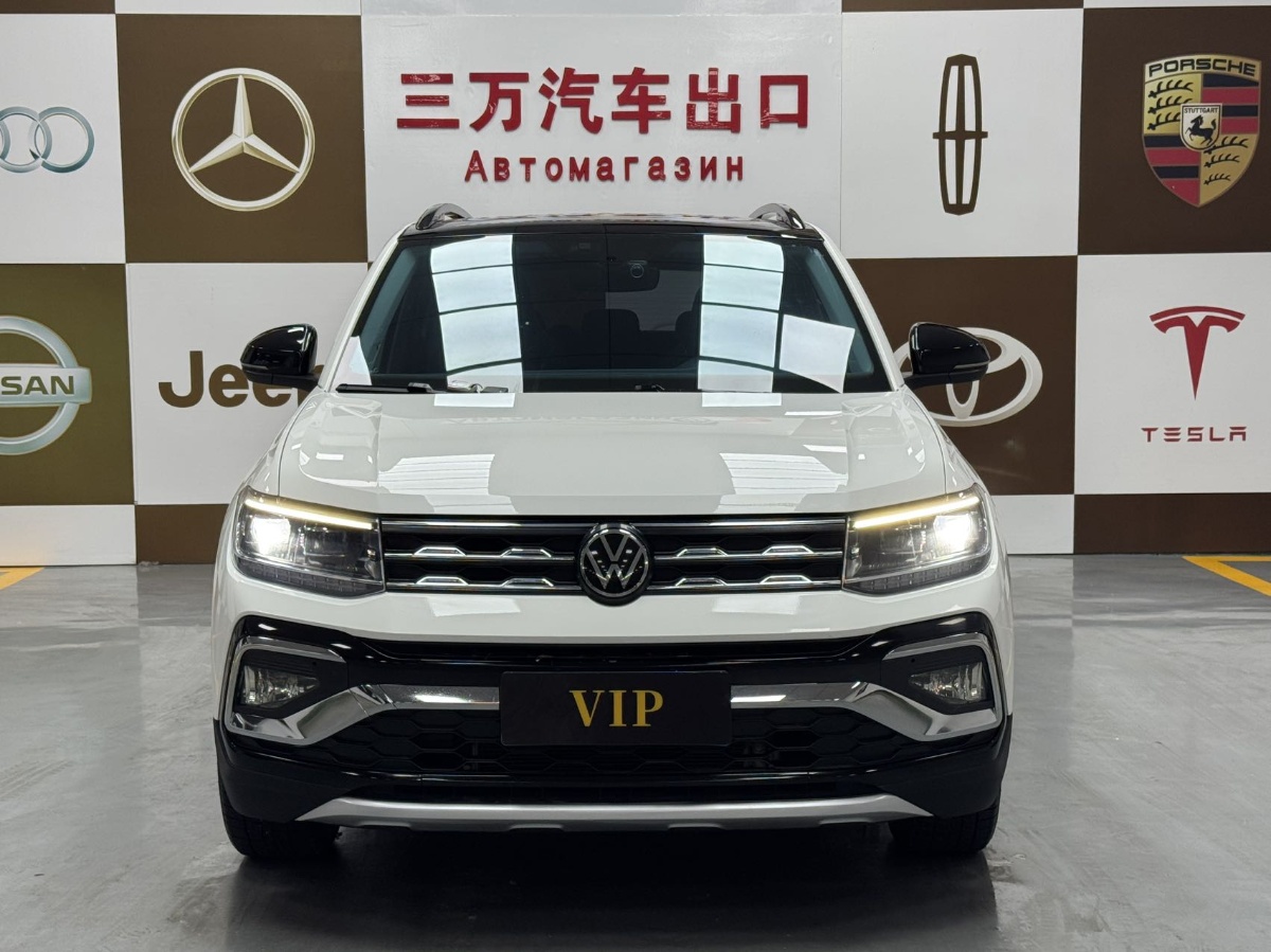 Volkswagen T-Cross 2022 car image #2