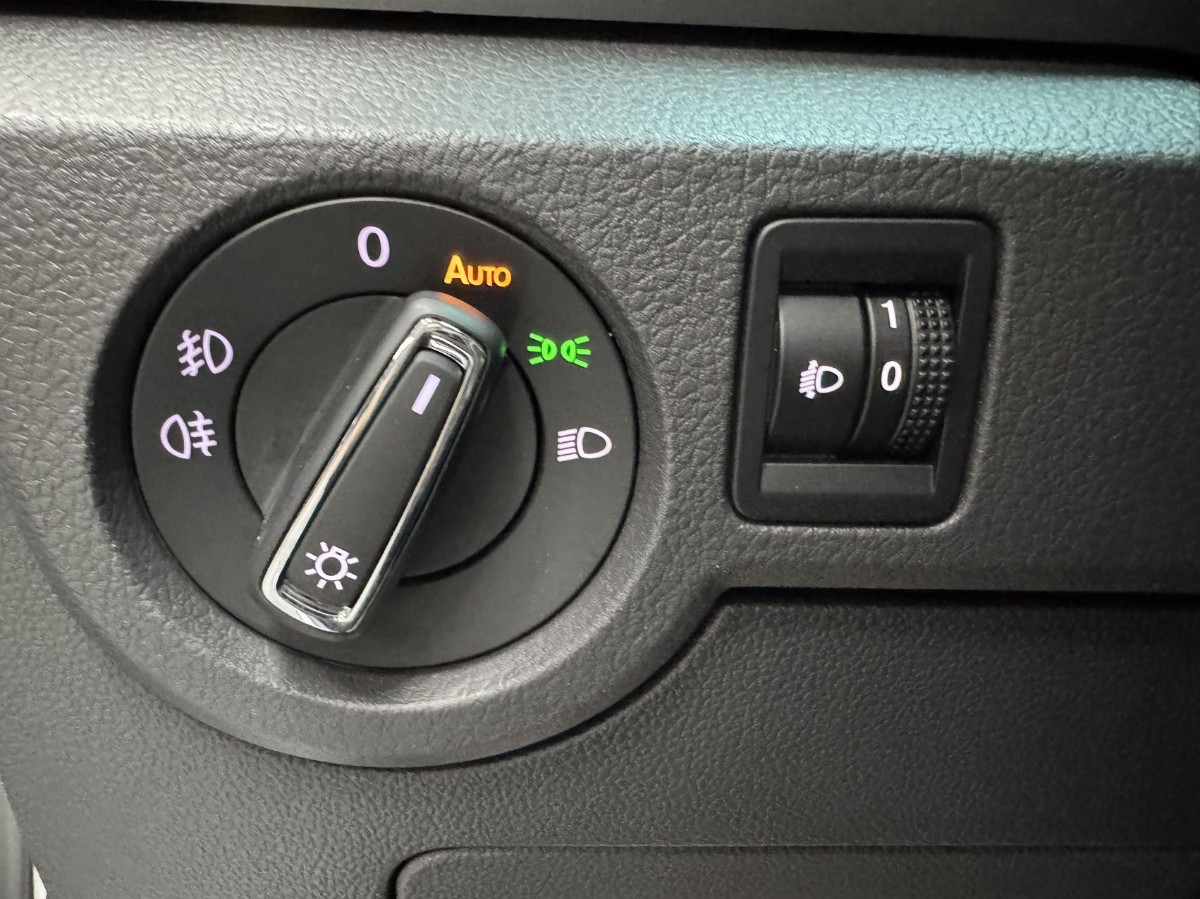 Volkswagen T-Cross 2022 car image #13