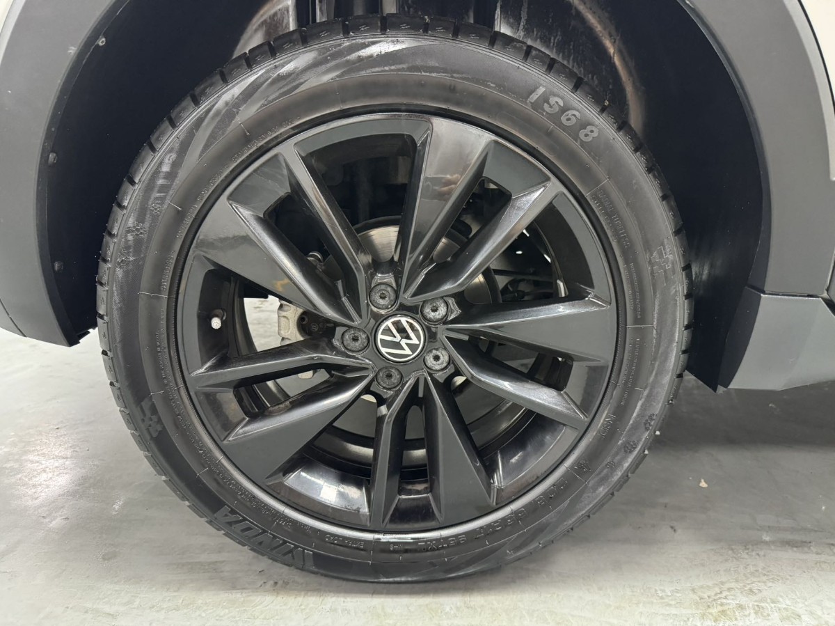 Volkswagen T-Cross 2022 car image #21