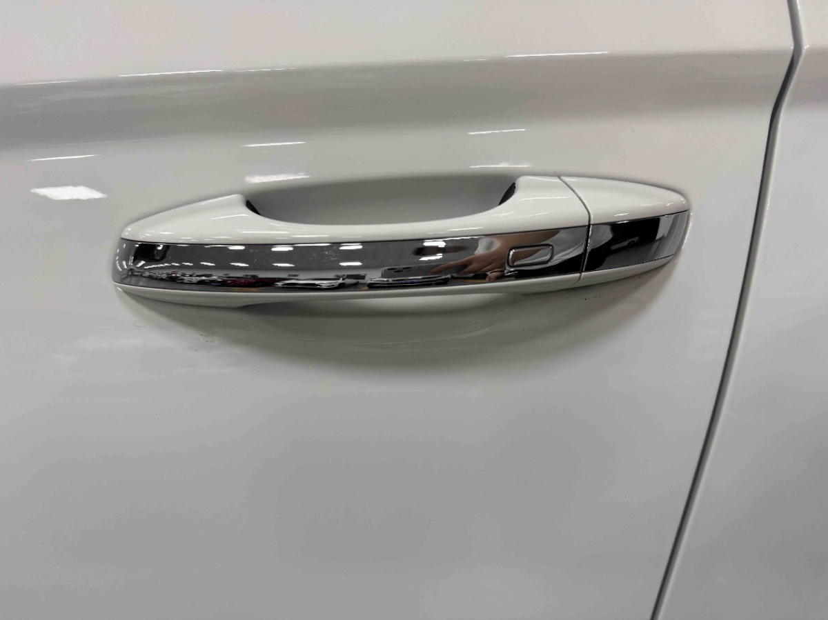 Volkswagen Tharu 2022 car image #13