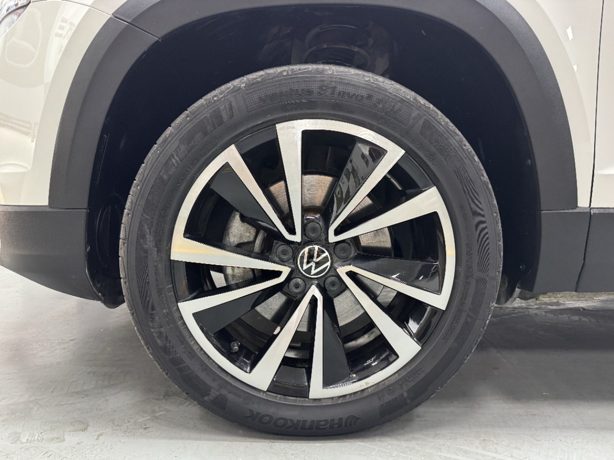 Volkswagen Tharu 2022 car image #19