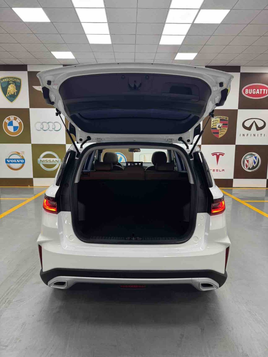 GEELY Vision X6 2023 #16 GEELY Vision X6 2023 car image #16