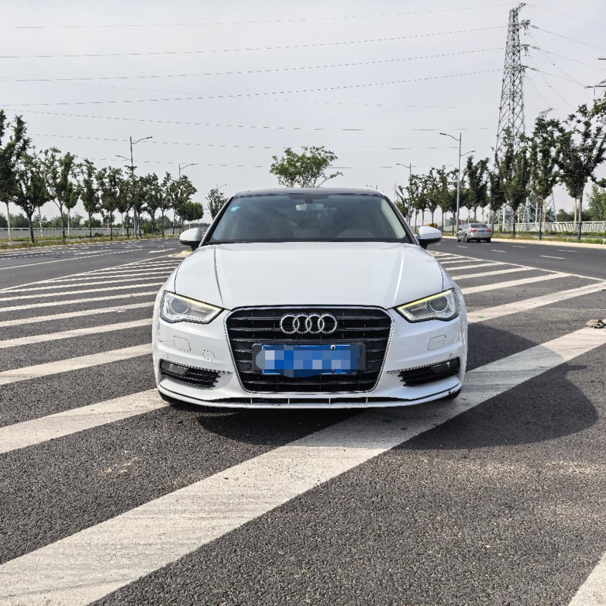 Audi A3 2017 car image #2