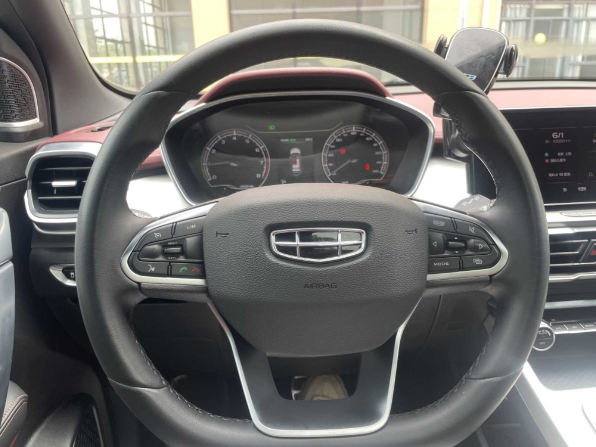 GEELY Coolray 2021 #12 GEELY Coolray 2021 car image #12