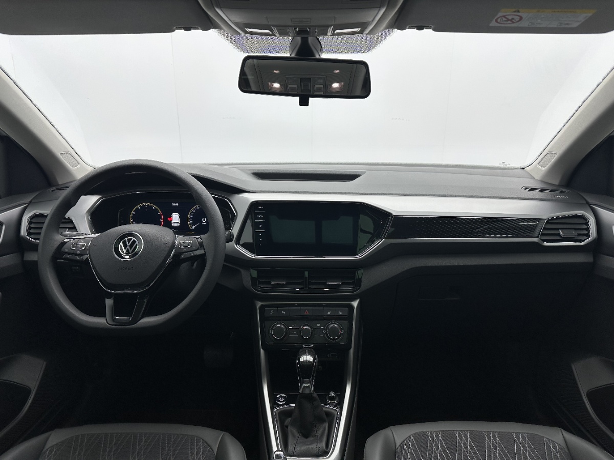 Volkswagen T-Cross 2023 car image #7