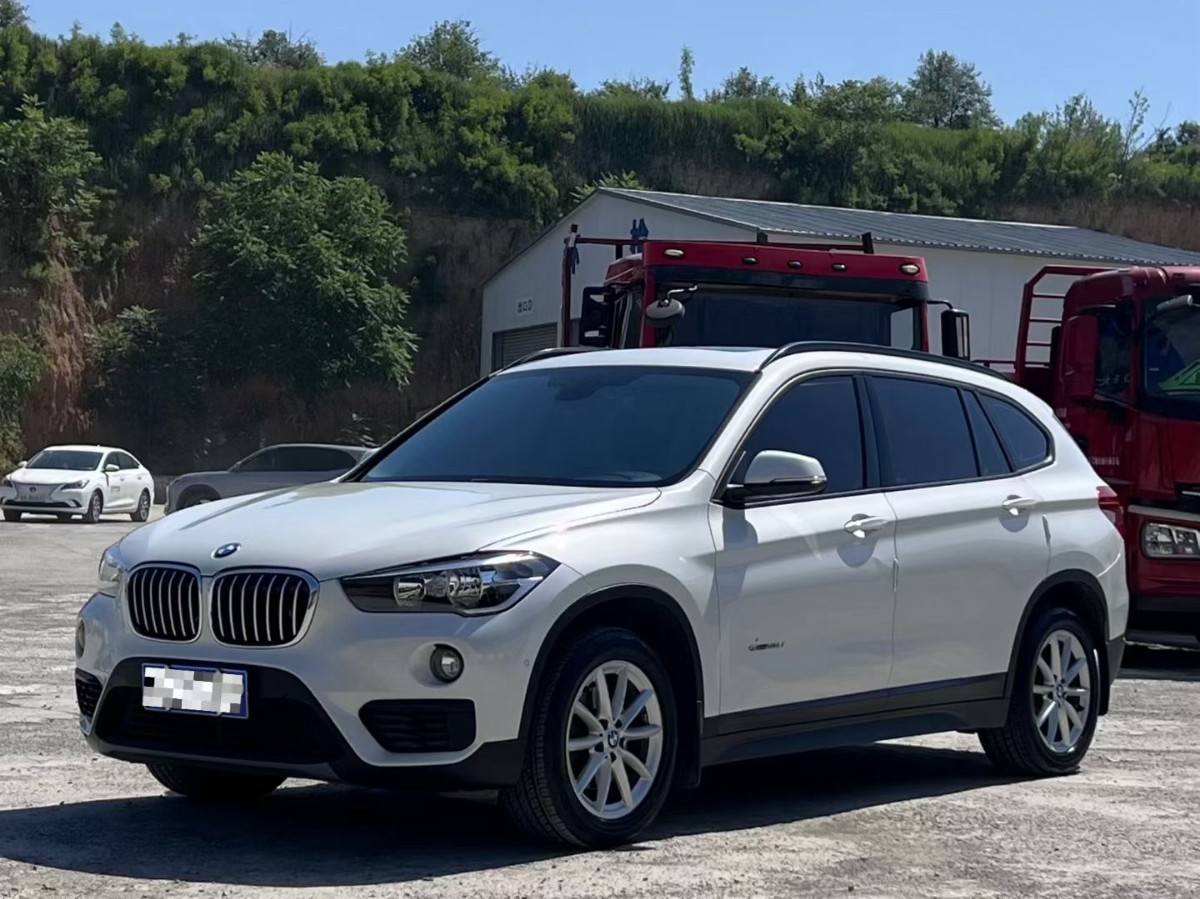 BMW X1 2016 BMW X1 2016 car image