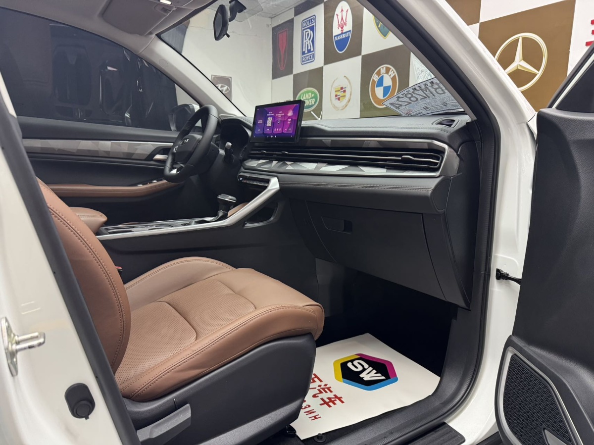 GEELY Vision X6 2023 car image #7