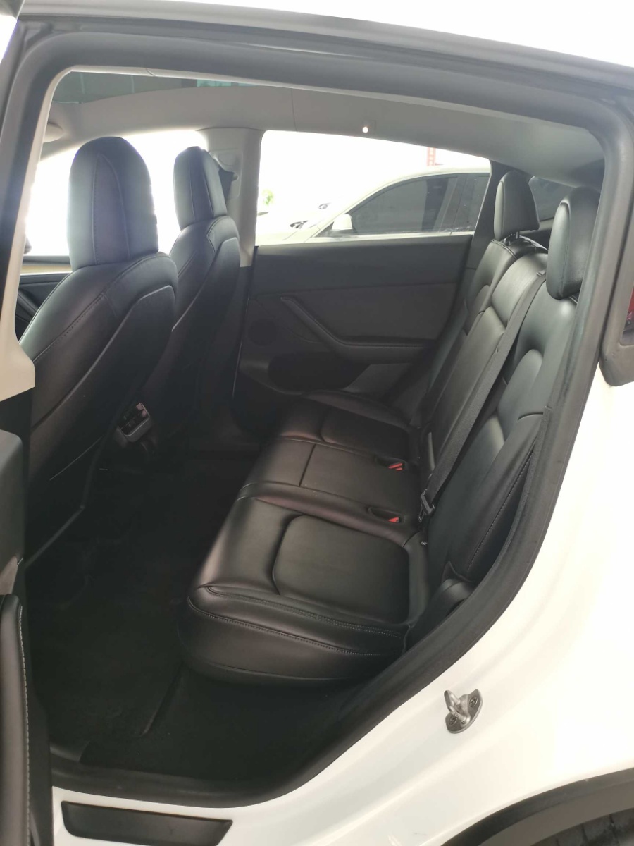 Tesla Model Y 2022 #8 Tesla Model Y 2022 car image #8