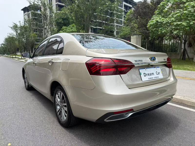GEELY Emgrand 2018 car image #5