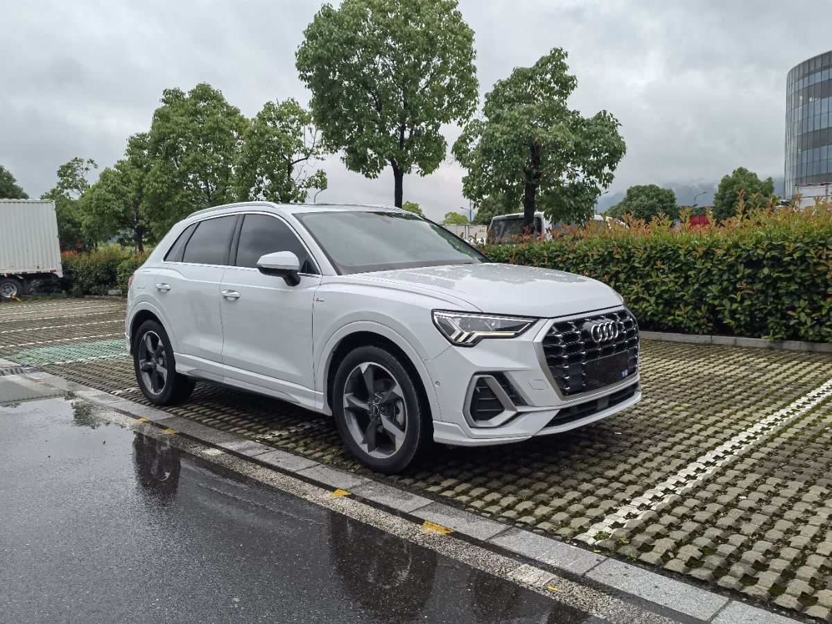 Audi Q3 2023 #7 Audi Q3 2023 car image #7
