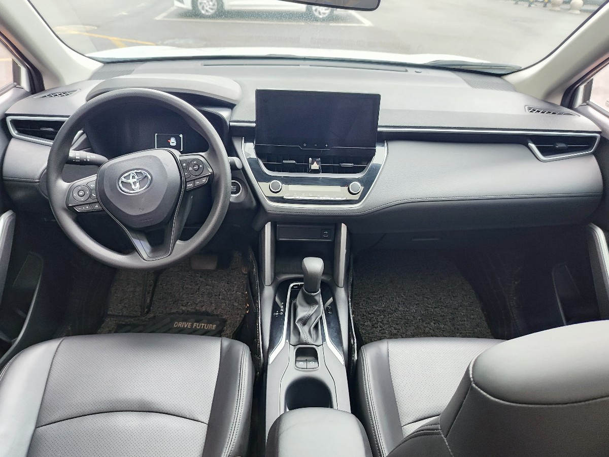 Toyota Corolla Cross 2023 car image #6