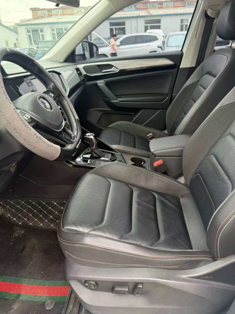 Volkswagen Tayron 2019 #7 Volkswagen Tayron 2019 صورة سيارة #7