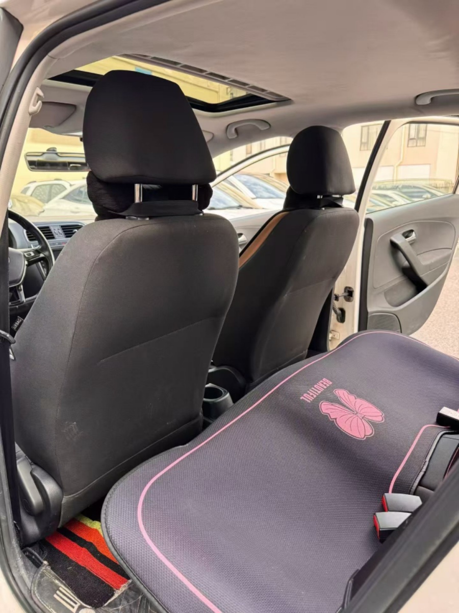 Volkswagen Polo 2016 car image #4