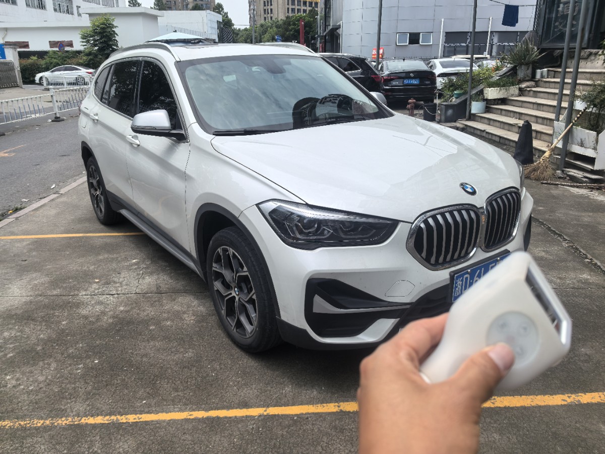 BMW X1 2022 car image #2
