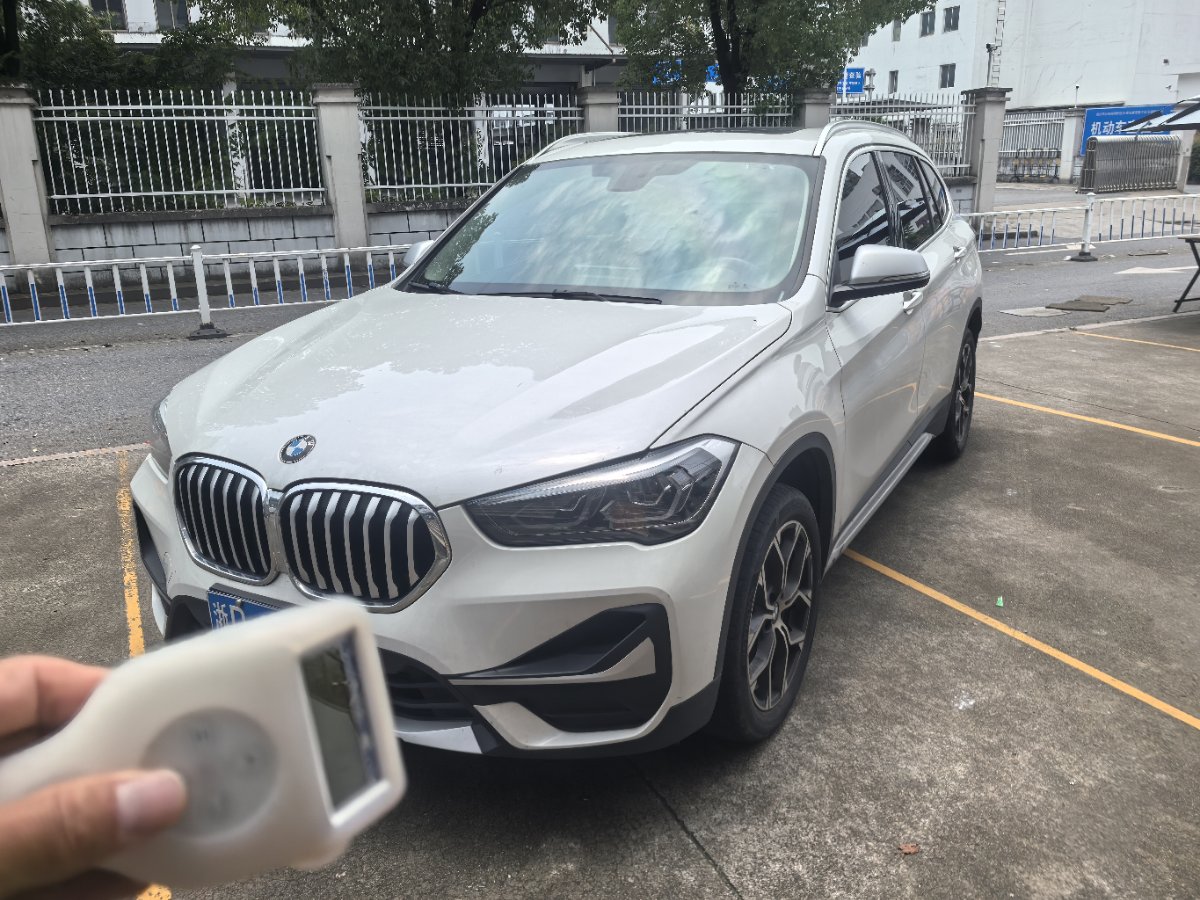 BMW X1 2022 car image #3