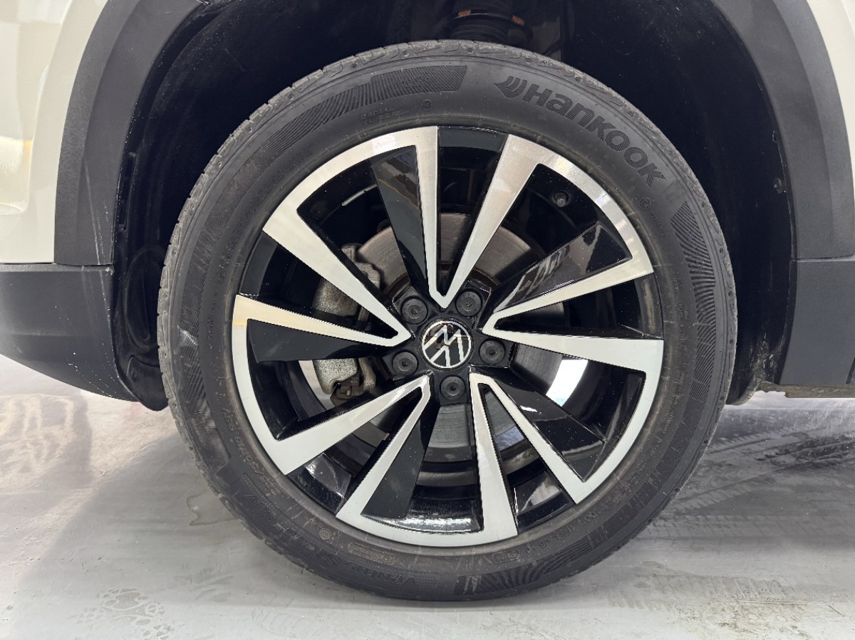 Volkswagen Tharu 2022 car image #20