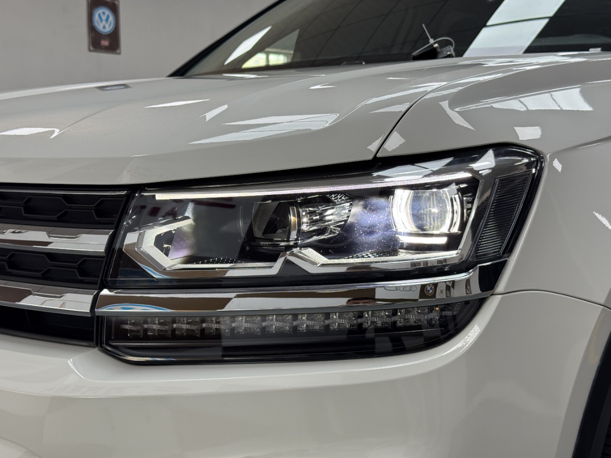 Volkswagen Tharu 2022 car image #22