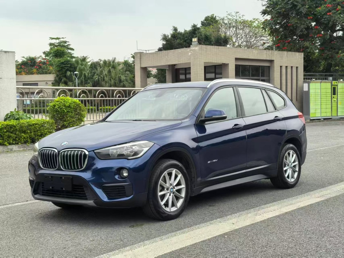 BMW X1 2017 BMW X1 2017 car image