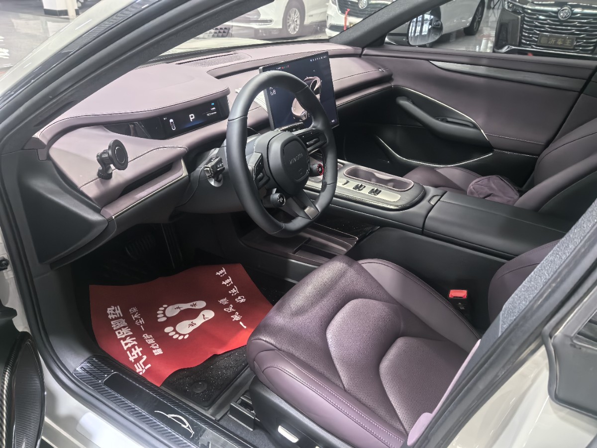 MI SU7 2025 immagine di auto #4
