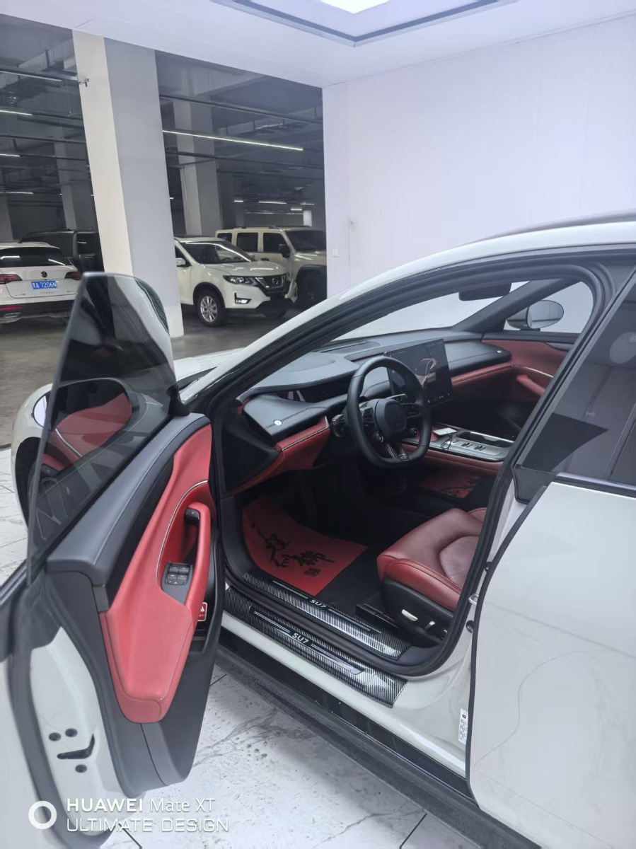 MI SU7 2025 car image #4