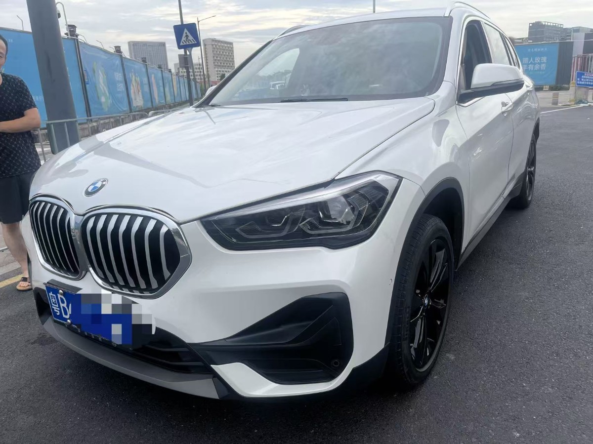 BMW X1 2020 BMW X1 2020 car image