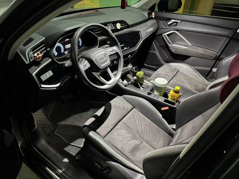 Audi Q3 2023 #4 Audi Q3 2023 car image #4