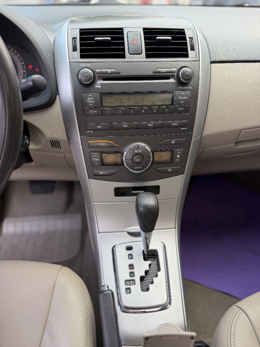 Toyota Corolla 2012 car image #8