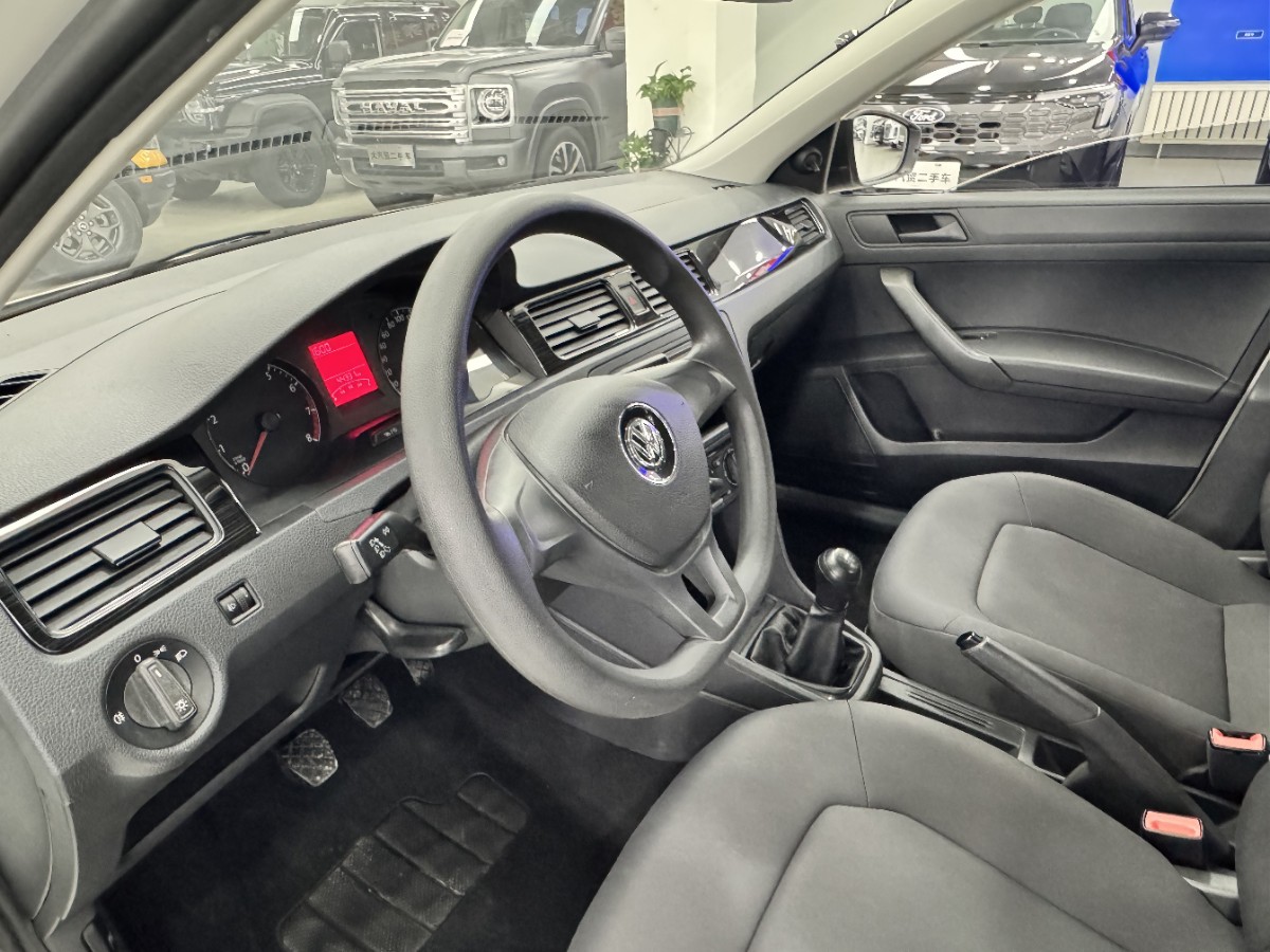 Volkswagen Santana 2018 car image #6