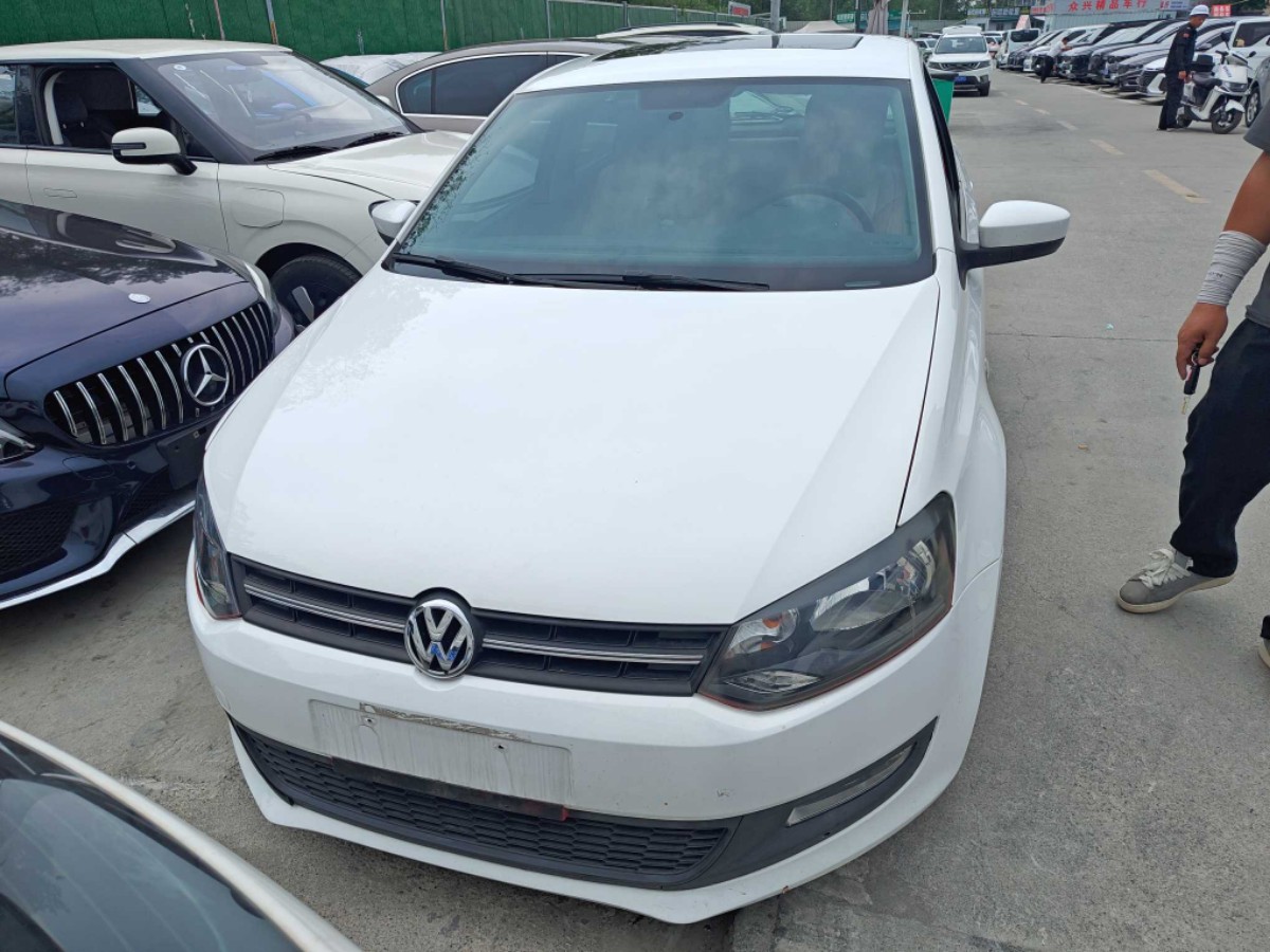 Volkswagen Polo 2012 #2 Volkswagen Polo 2012 car image #2
