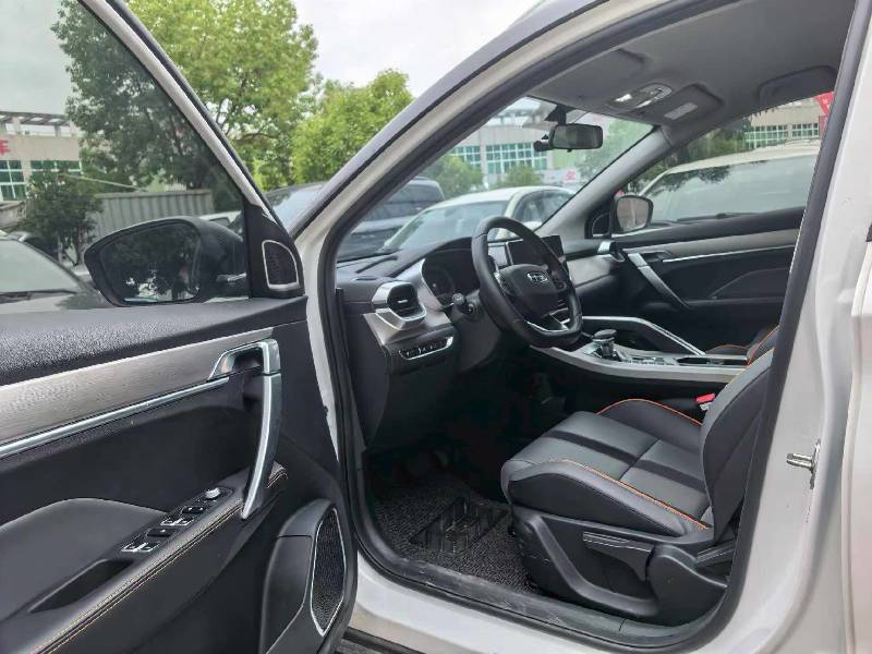 GEELY Coolray 2023 #4 GEELY Coolray 2023 car image #4