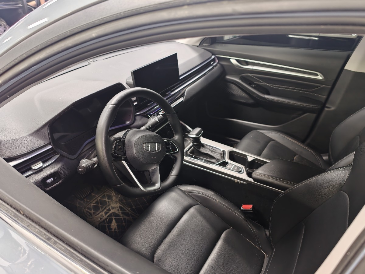 GEELY Emgrand 2024 car image #2