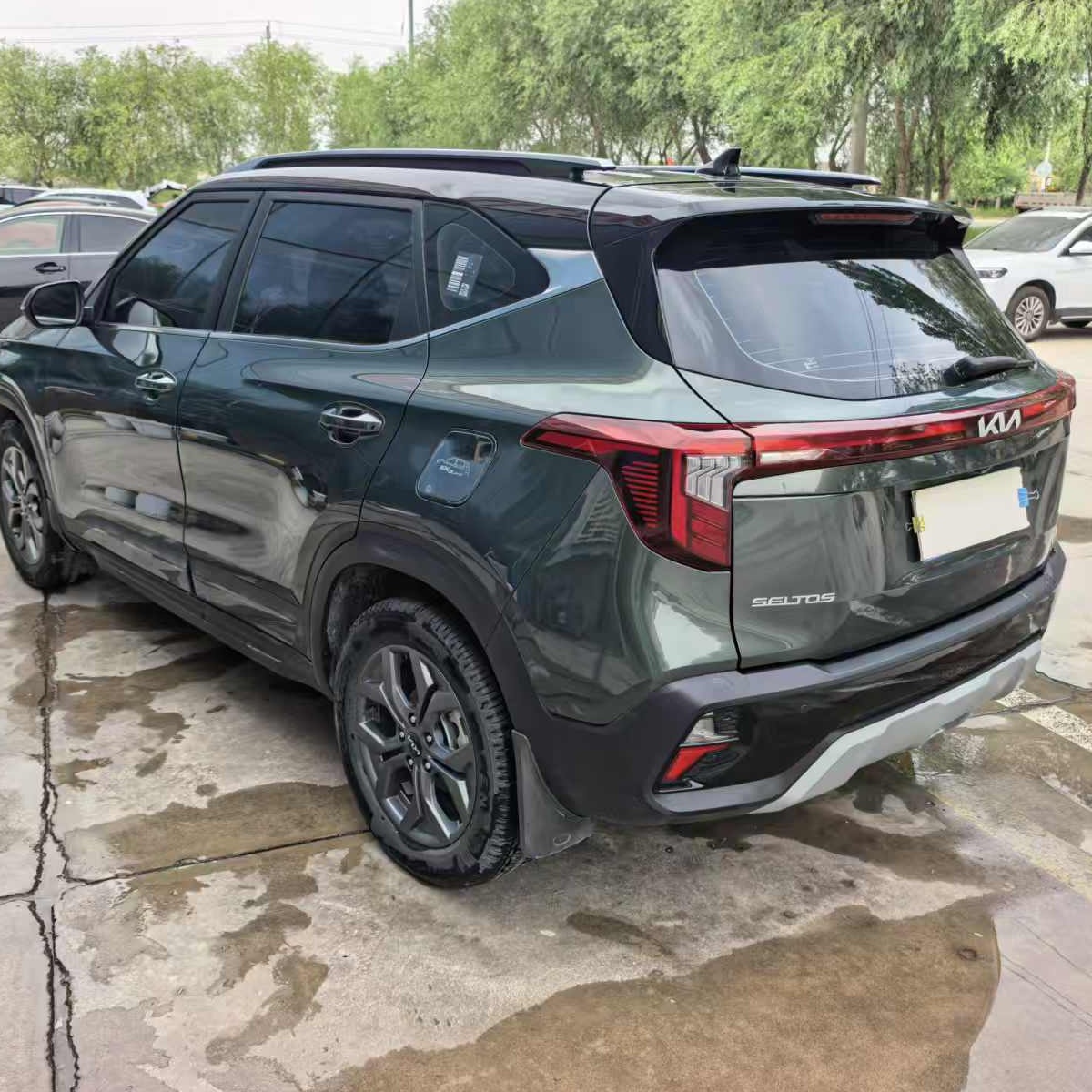 Kia Seltos 2023 car image #5