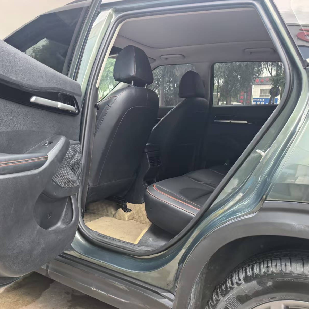 Kia Seltos 2023 car image #8