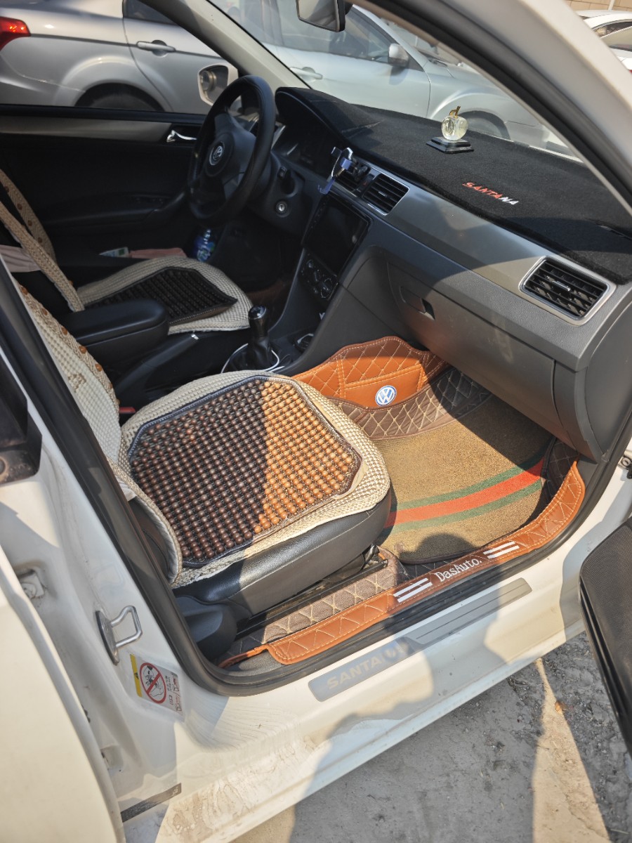 Volkswagen Santana 2015 car image #5