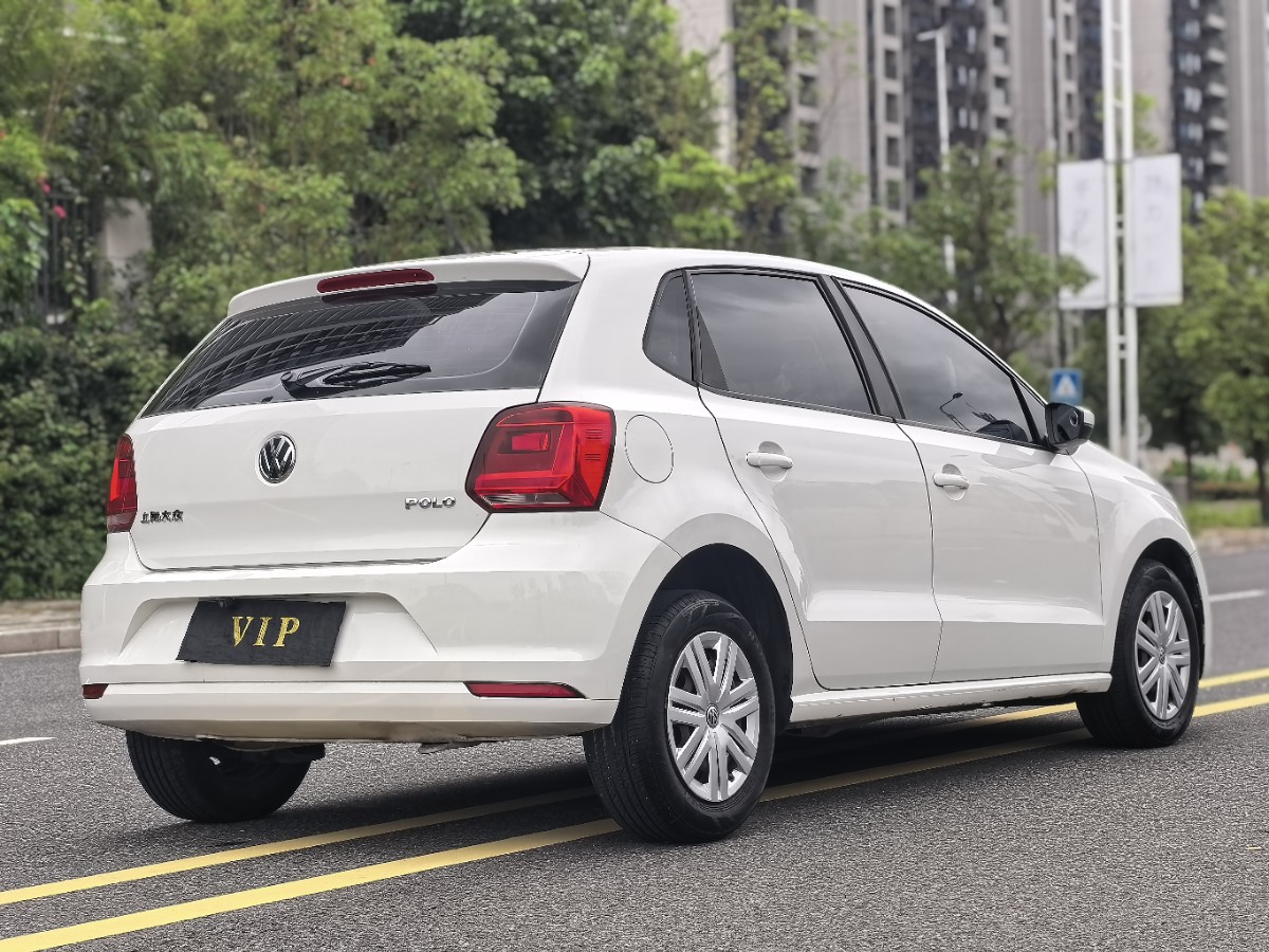 Volkswagen Polo 2015 #4 Volkswagen Polo 2015 car image #4