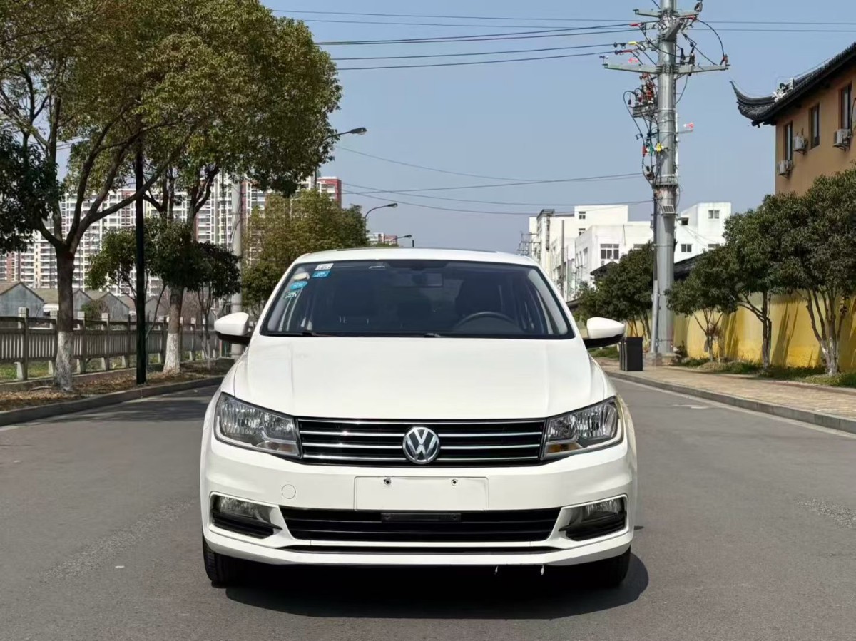 Volkswagen Santana 2017 car image #3