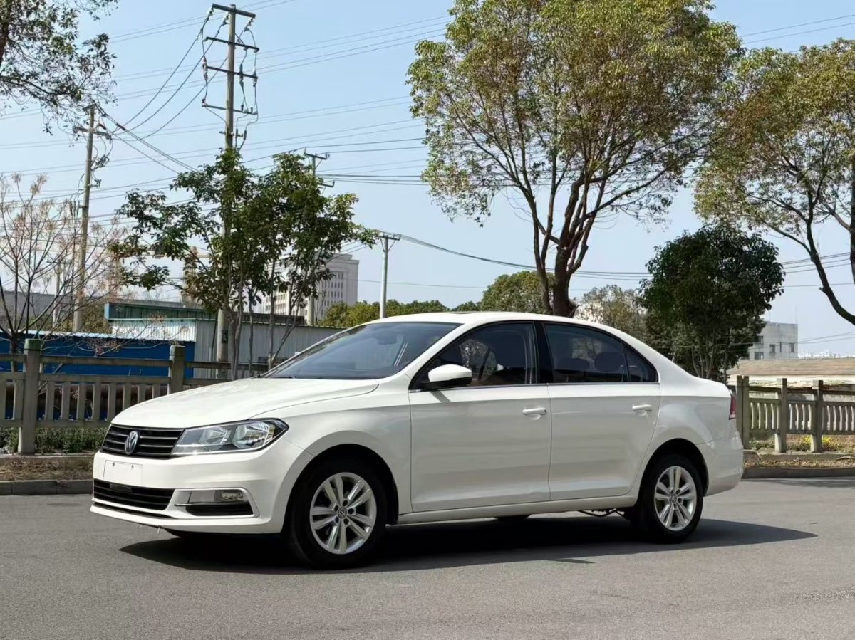 Volkswagen Santana 2017 car image 